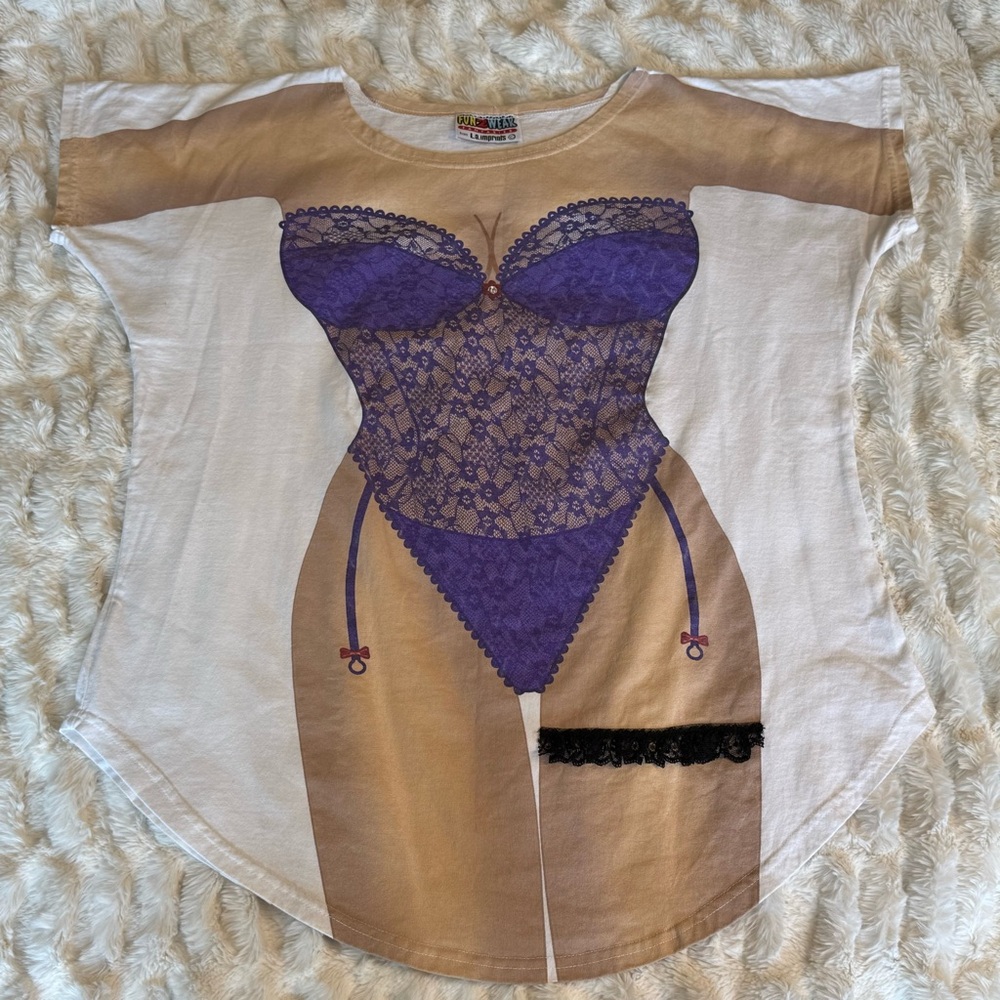 Vintage Fun to Wear Fantasies from L.a. Imprints shirt.